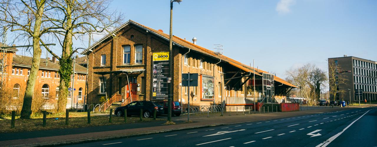  Maritimer Flohmarkt im Kulturbahnhof Vegesack - Foto 2