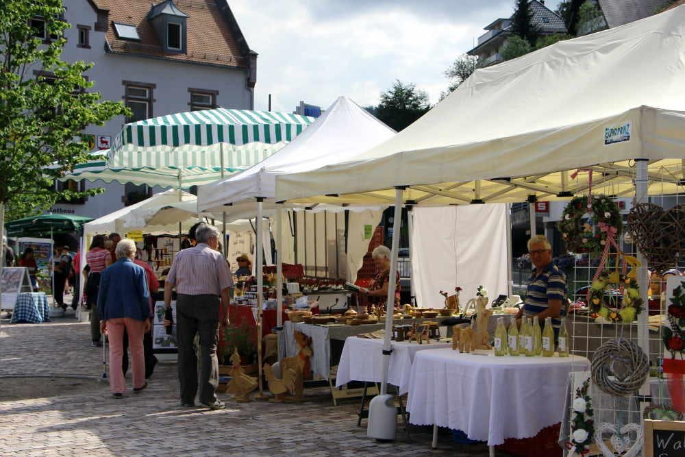  Naturparkmarkt Bad Herrenalb - Marktzeiten 11 - 18 Uhr. - Foto 1