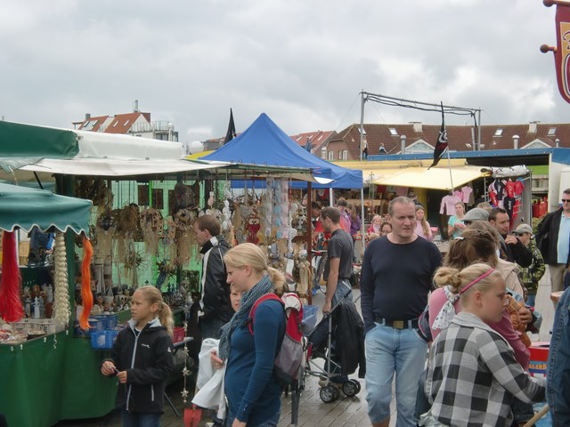  Bensersiel Dorffest 3 Tage Kunst - und Hobbyhandwerkermarkt direkt am Hafen 2024 - Foto 1