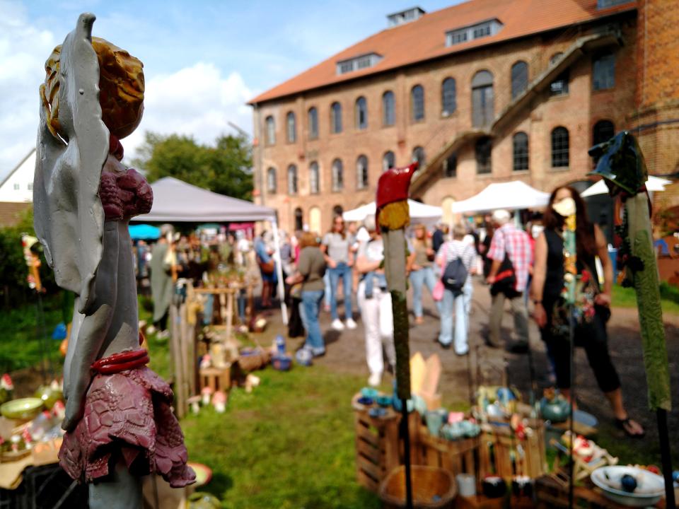  10. Kunsthandwerkermarkt an der Ziegelei Oberkaufungen - Foto 1