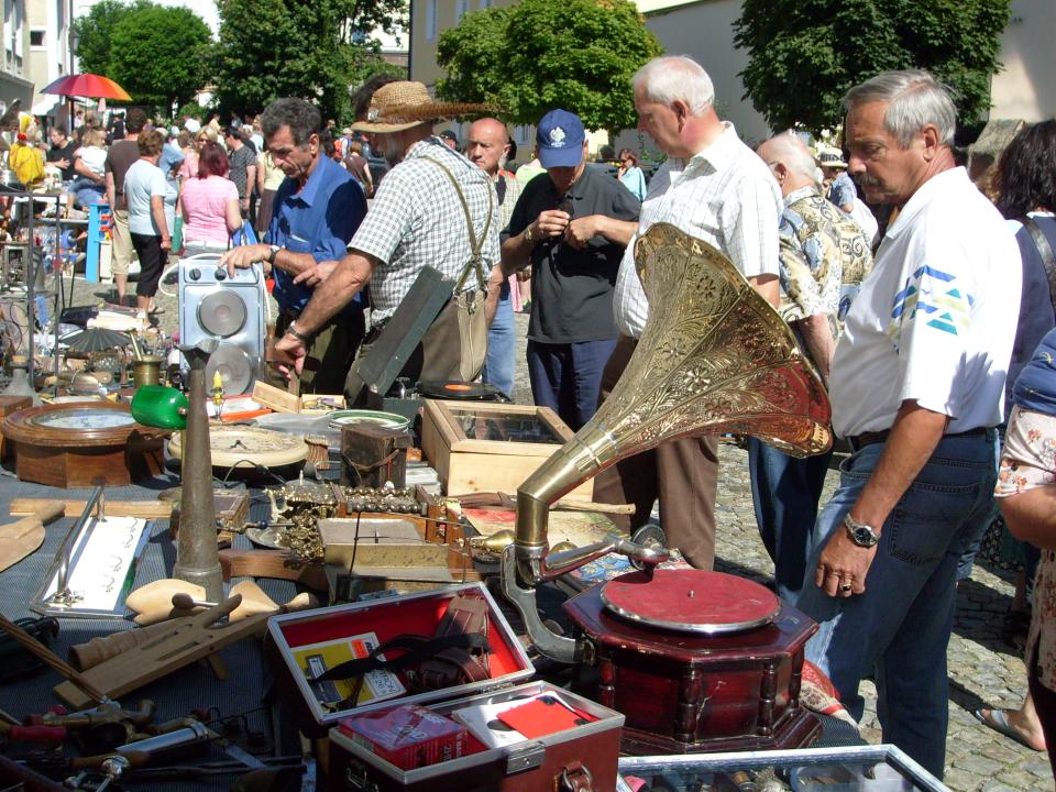  Flohmarkt in Reichertshofen - Foto 1