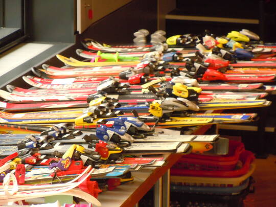 Wintersport- und Outdoorflohmarkt - Foto 1