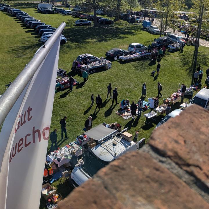 Flohmarkt und Genuss auf Gut Schwechow - Foto 1