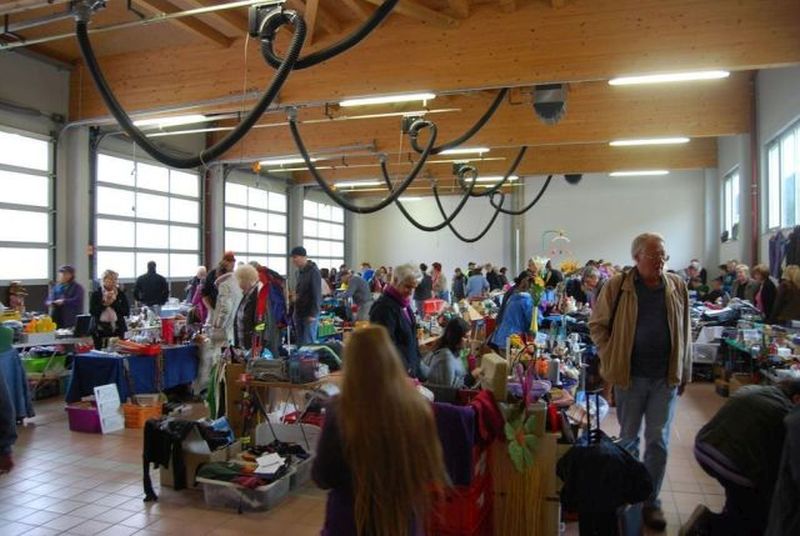 Flohmarkt im Feuerwehrhaus 69151 Neckargemünd - Foto 1