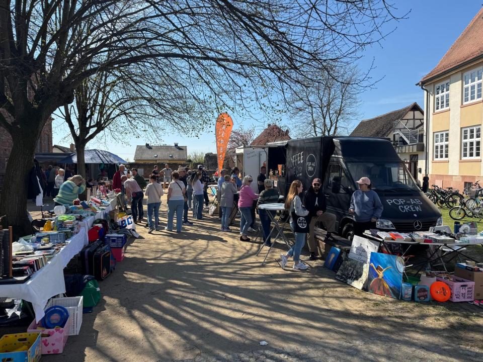 Markttag mit Flohmarkt in Großkrotzenburg - Foto 2