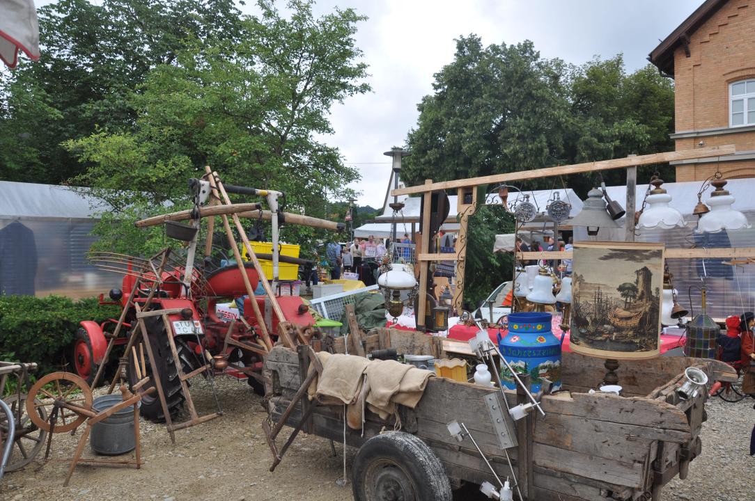 26. Nendinger Flohmarkt in Nendingen bei Tuttlingen - Foto 2