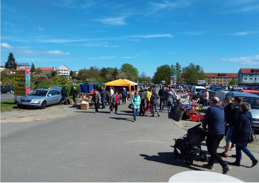  Antik & Trödelmarkt - Foto 2