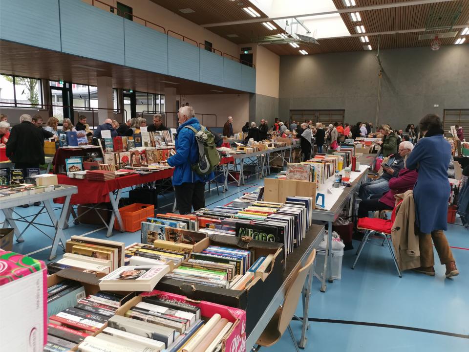  27. Bücherflohmarkt Allmendingen - Foto 1
