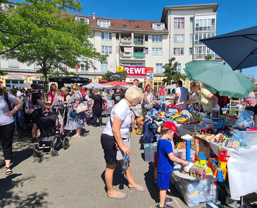  Karower Familien.Flohmarkt - Foto 1