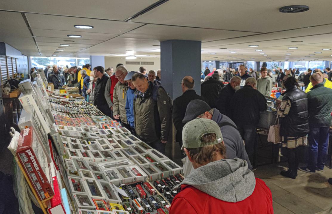  Modellbahn- und Autobörse in der Dillinger Stadthalle - Foto 1