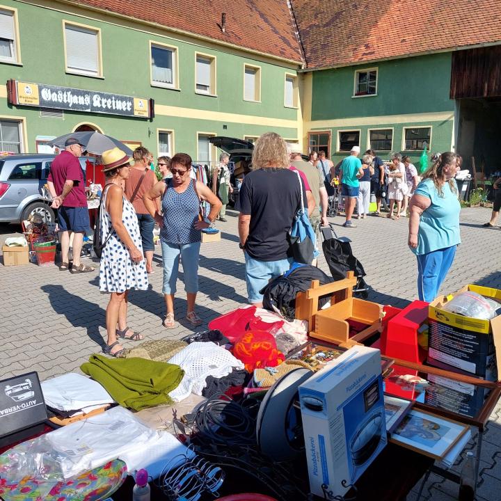  Schlacken-Flohmarkt - Foto 3