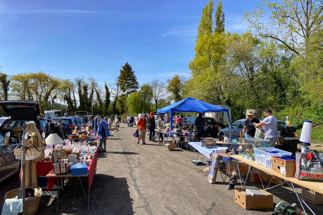  Freitags-FLOHMARKT jeden FREITAG auf dem VFB-Parkplatz in Karlsruhe-Grötzingen - Foto 1