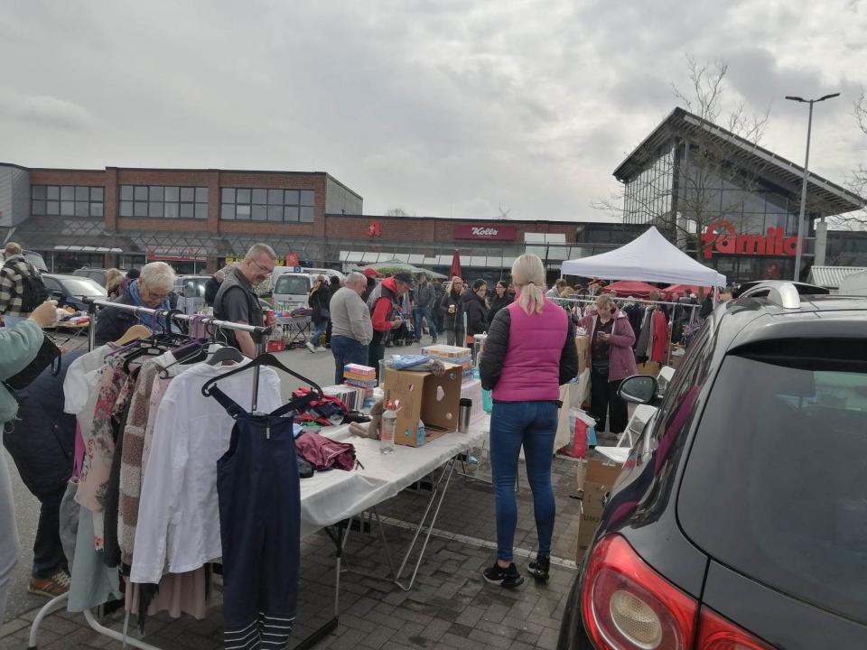  Quickborner famila-Flohmarkt - Foto 1
