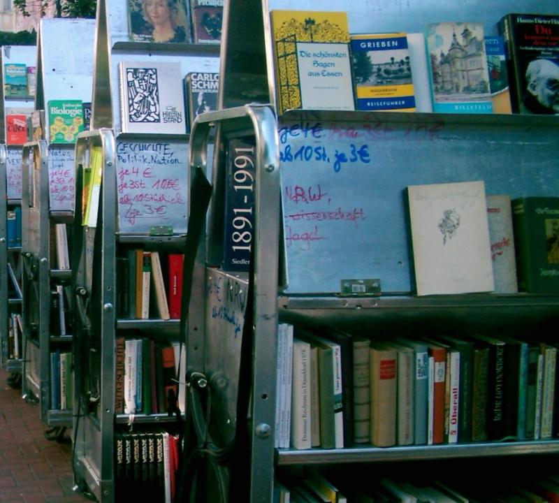  Büchermarkt Hilden - Fas(s)t alles aus Papier ! - Foto 1