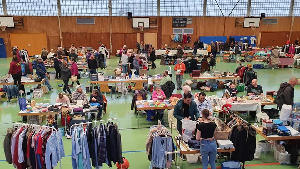 Hallenflohmarkt Karlsruhe in der Carl Benz Halle - Foto 2