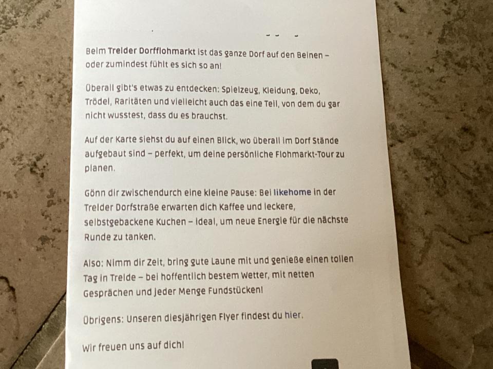  Dorf Straßen Flohmarkt i in Trelde. Alle gemeinsam und Jeder vor seinerTür - Foto 2