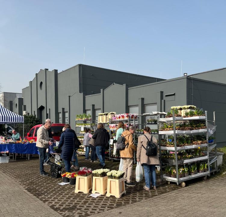  Trödelmarkt Bochumer Eventcenter | mit Indoor-Trödelmarkt - Foto 1