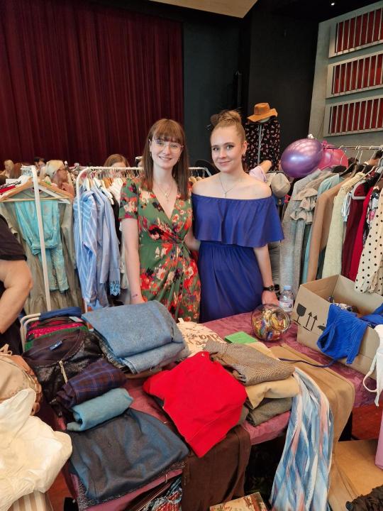  Beauty Jungle Mädchenflohmarkt Duisburg 2026 – AUF ZWEI EBENEN - Foto 1