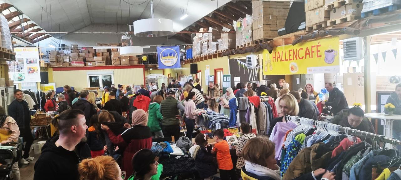  Flohmarkt in Halle 15 - Foto 1