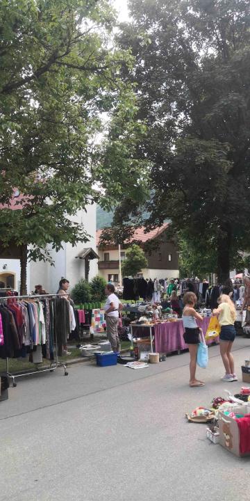  Rottauer Flohmarkt am Kirchplatz - Foto 3