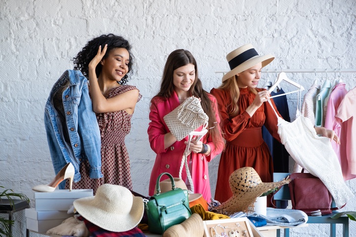  Trödelprinzessin, indoor Frauenflohmarkt Rhein-Neckar Zentrum, Viernheim - Foto 1