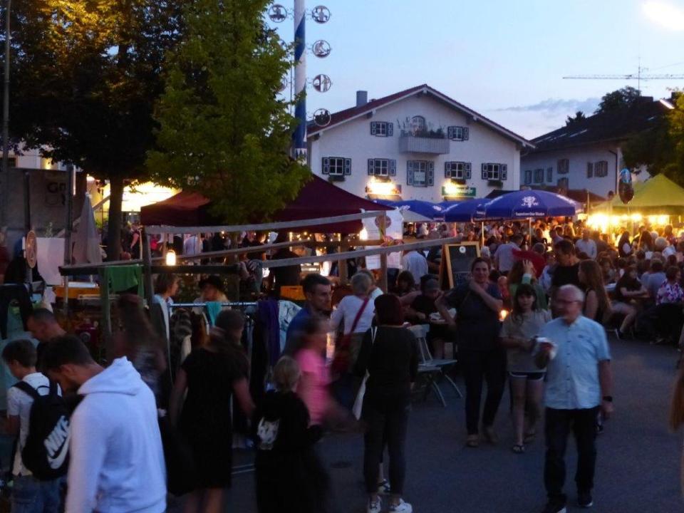  Glonner Nachtflohmarkt - Foto 1