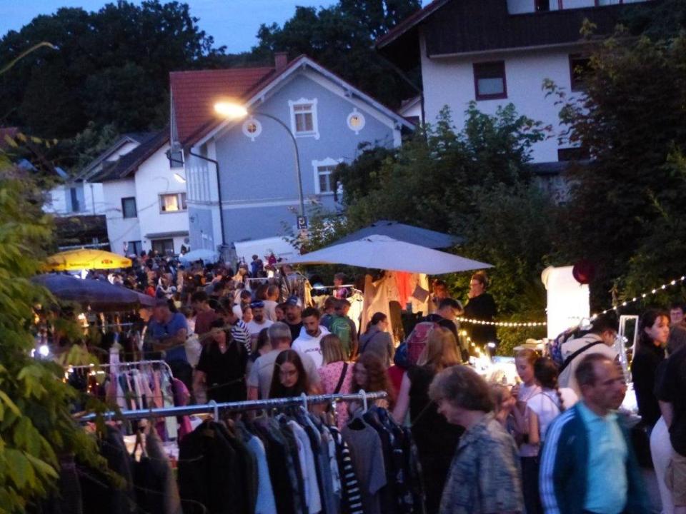  Glonner Nachtflohmarkt - Foto 2